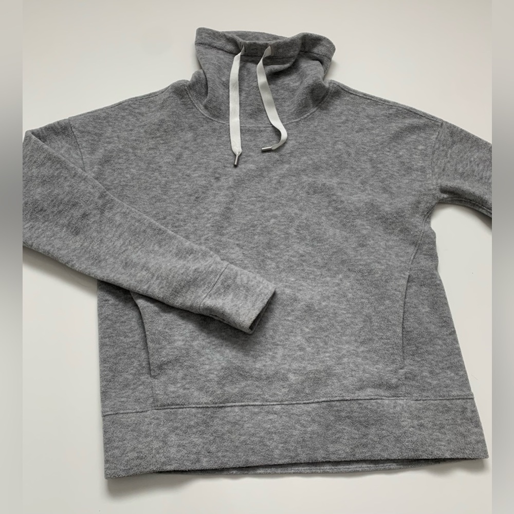 Lululemon Go Forward Pullover‎ Size 4 Heathered Core Light Grey Soft